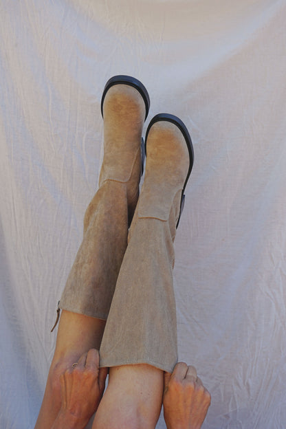 Bottes simili daim crème taupe