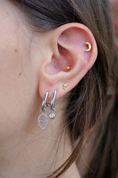 Boucles d'oreilles argentées doubles boucle strass
