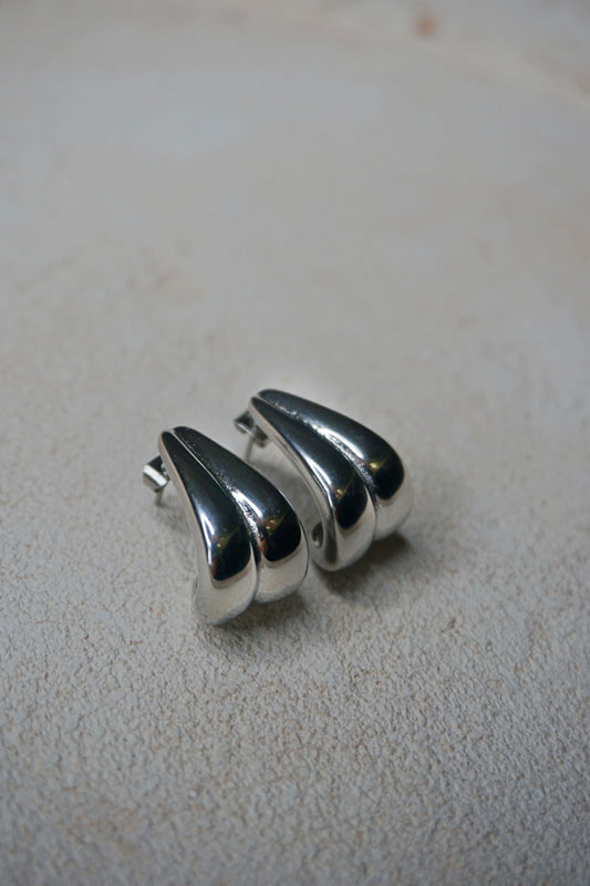 Boucles d'oreilles argentées goutte texturées