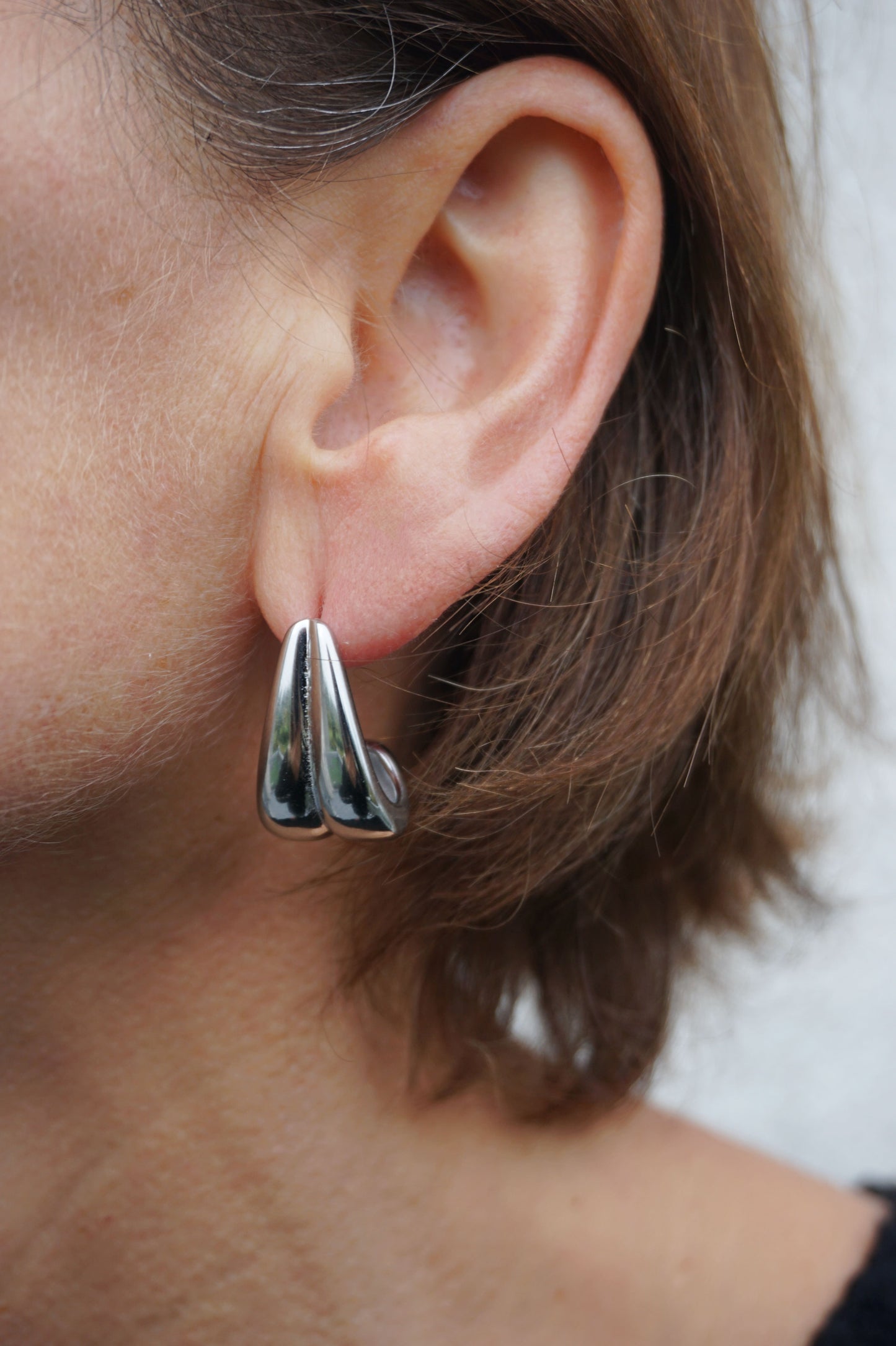 Boucles d'oreilles argentées goutte texturées