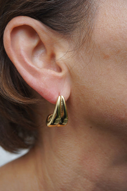 Boucles d'oreilles dorées goutte texturées