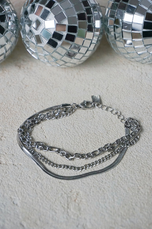 Bracelet argenté triple chaînes