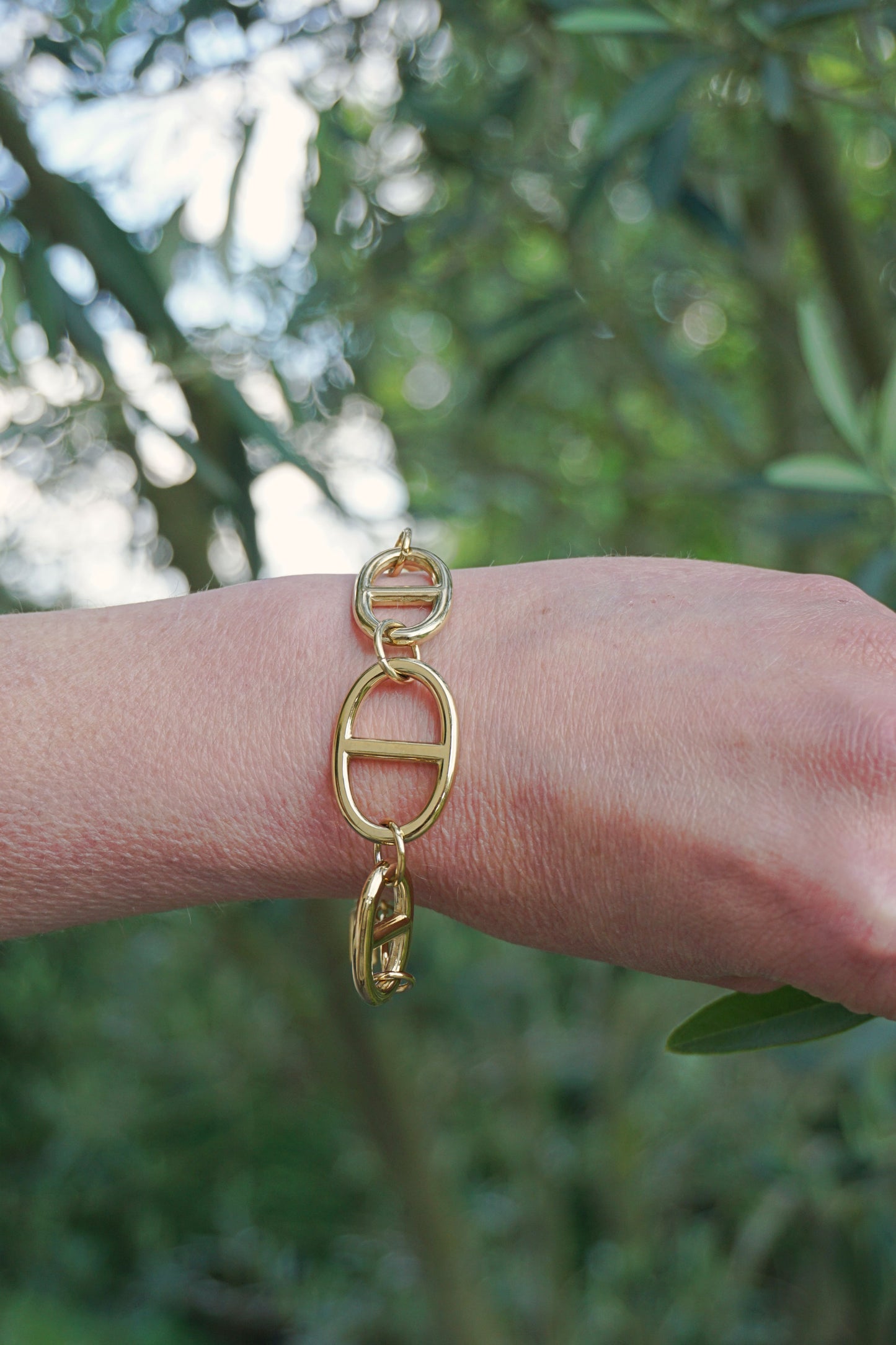 Bracelet doré multiboucles