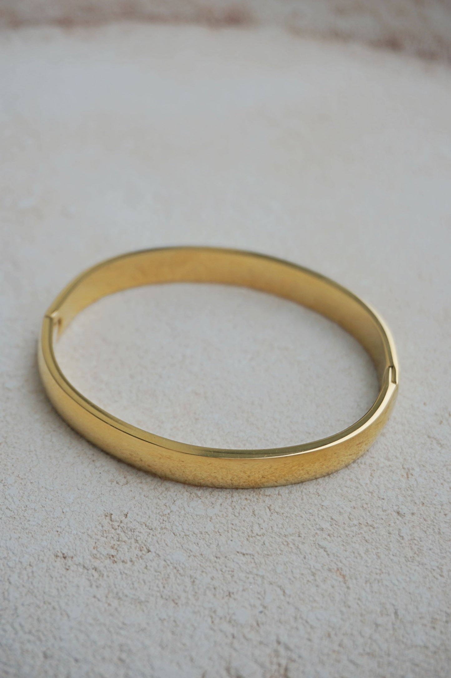 Bracelet jonc doré épais