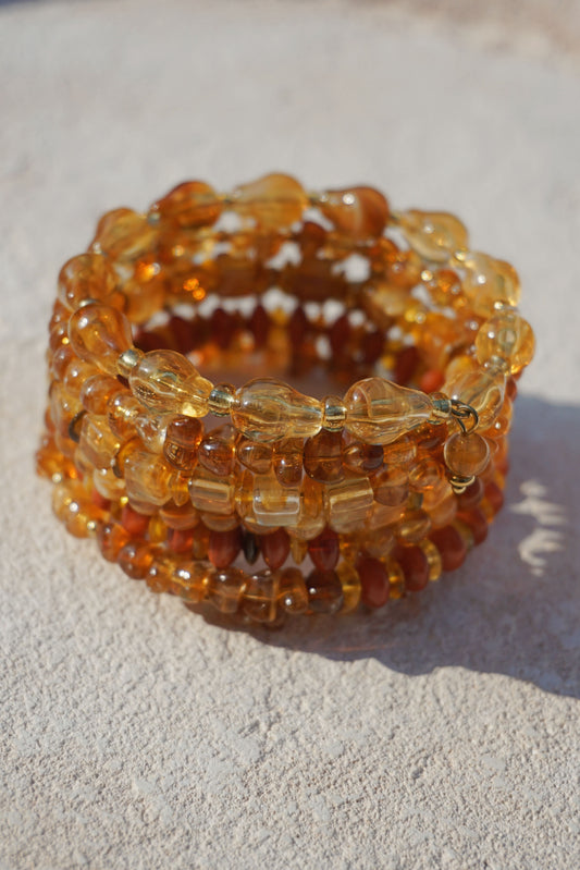 Bracelet résine et pierres ambres