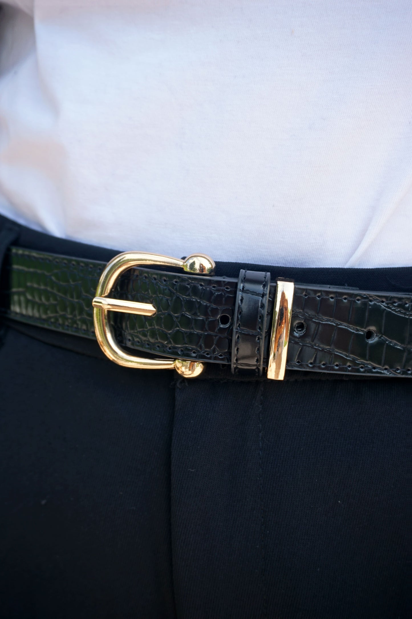 Black crocodile effect belt