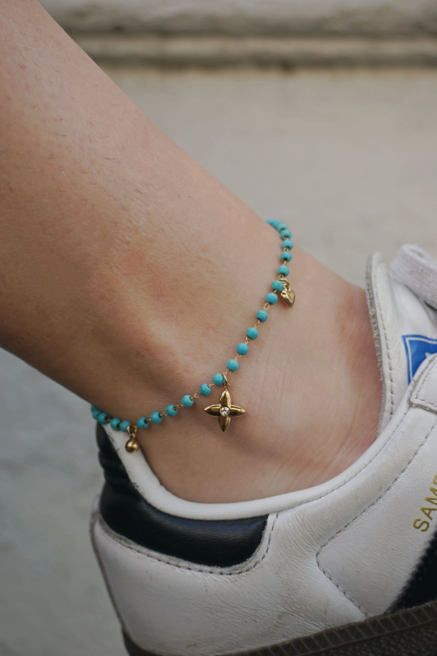 Chaîne de cheville bleue et étoile