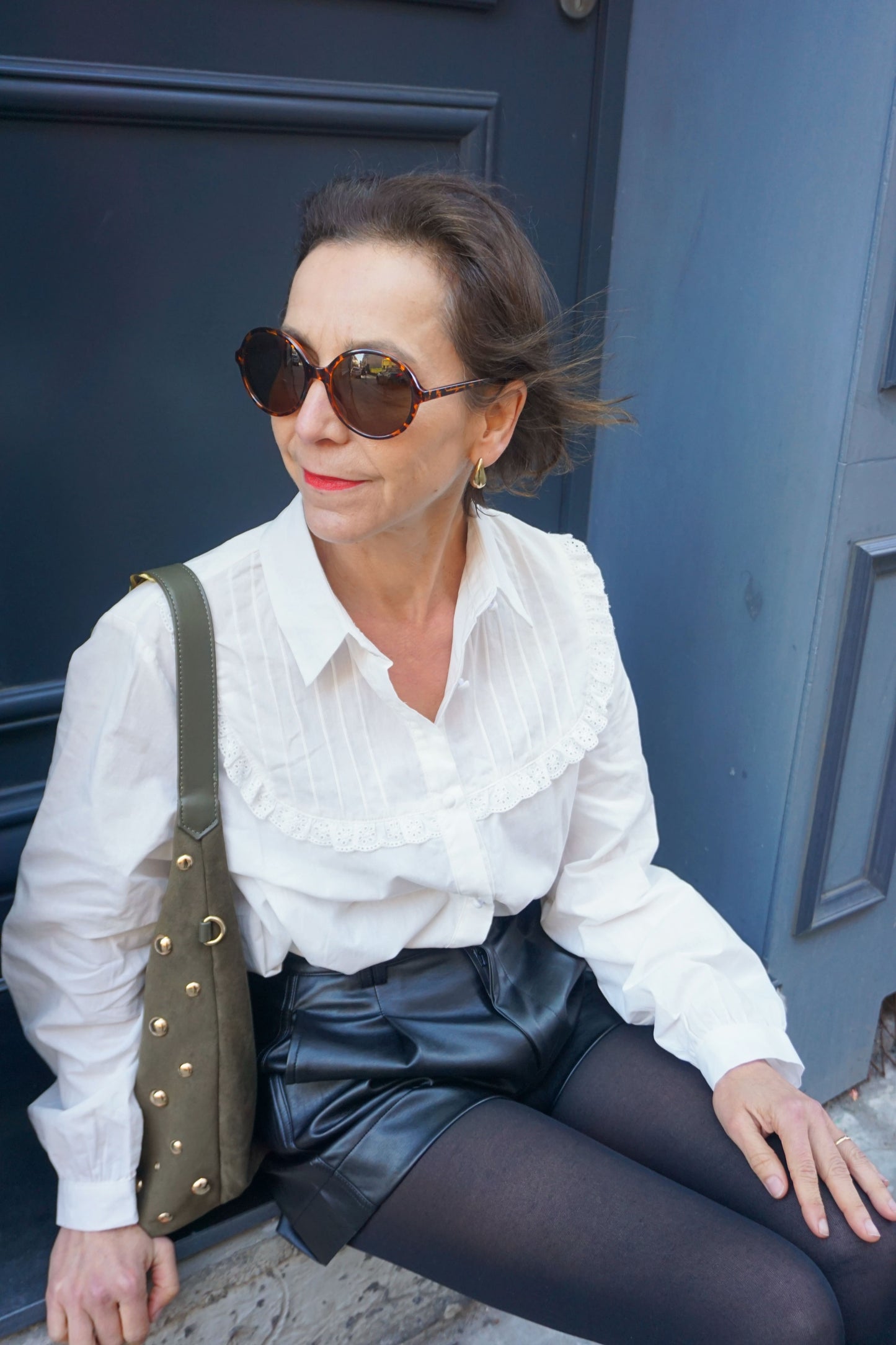 Chemise blanche avec volant dentelle