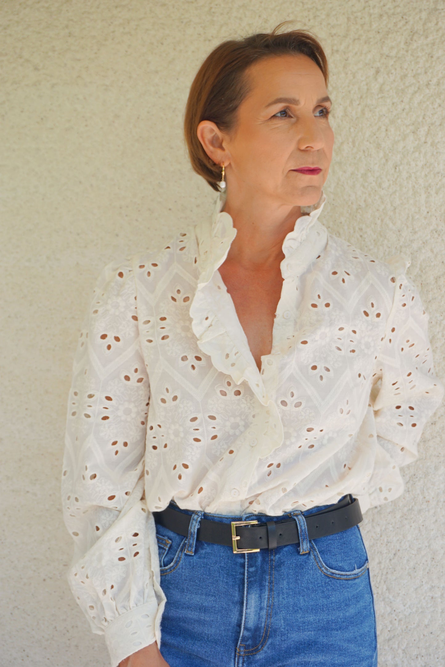 Cream shirt with English embroidery ruffle collar