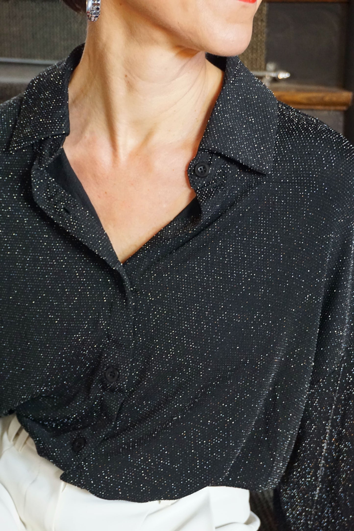 Chemise noire à paillettes