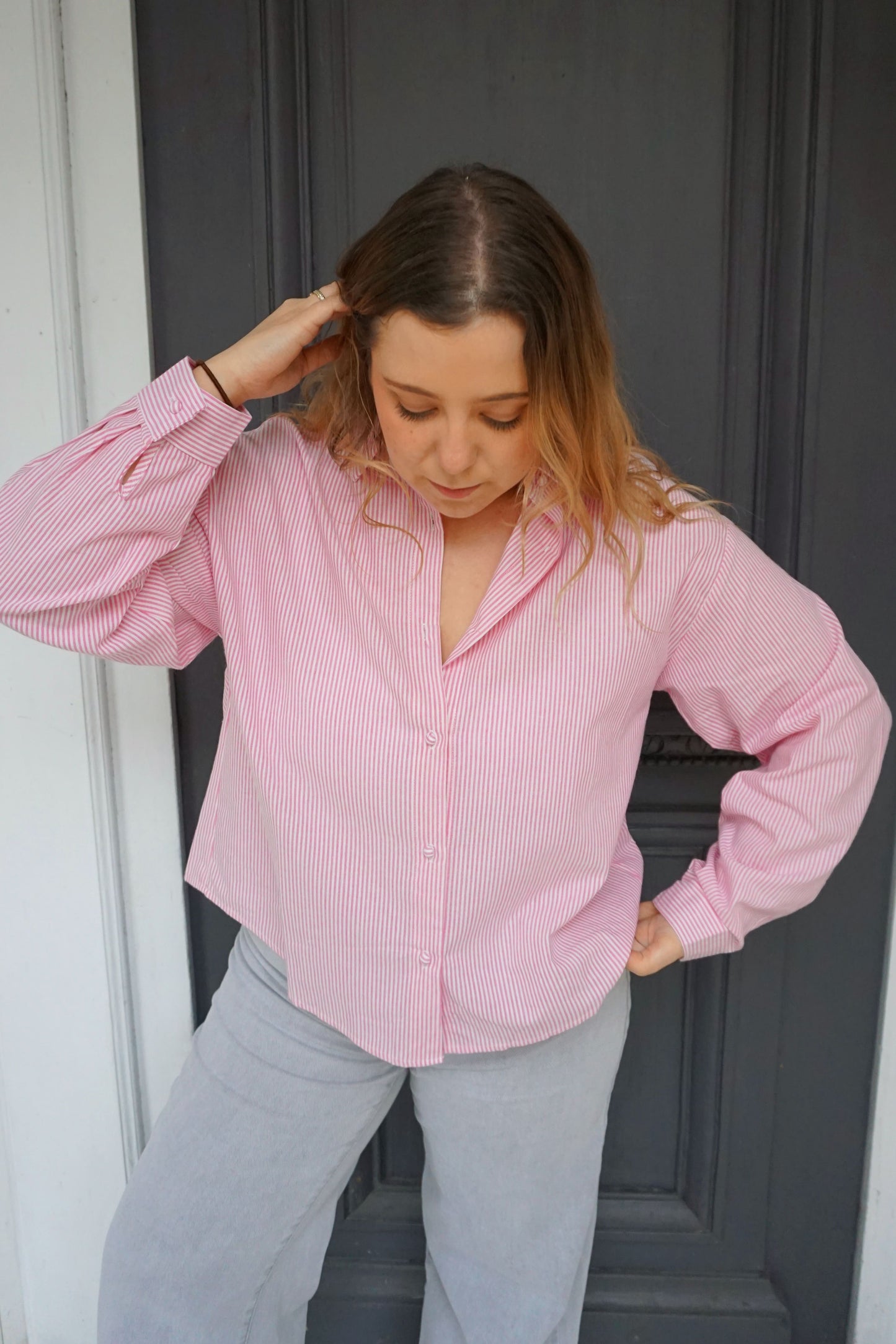 Chemise rose rayée ouverture dos