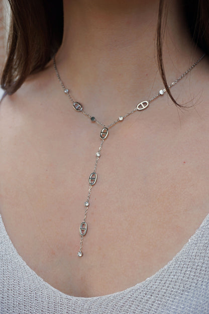 Collier argenté pendant boucles et strass