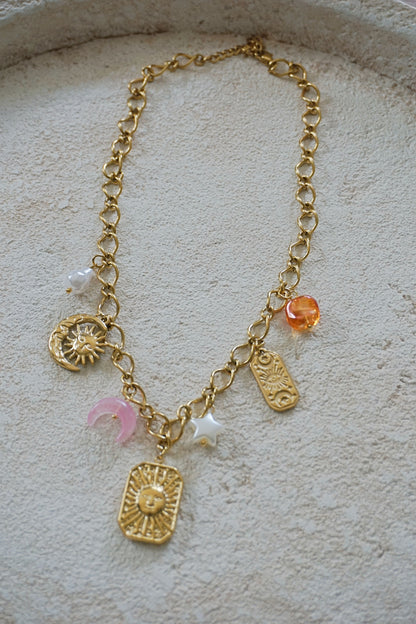 Collier doré charms soleil, lune, étoile PETIT DÉFAUT