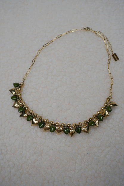 Collier doré cœurs verts