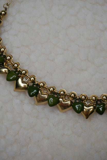 Collier doré cœurs verts