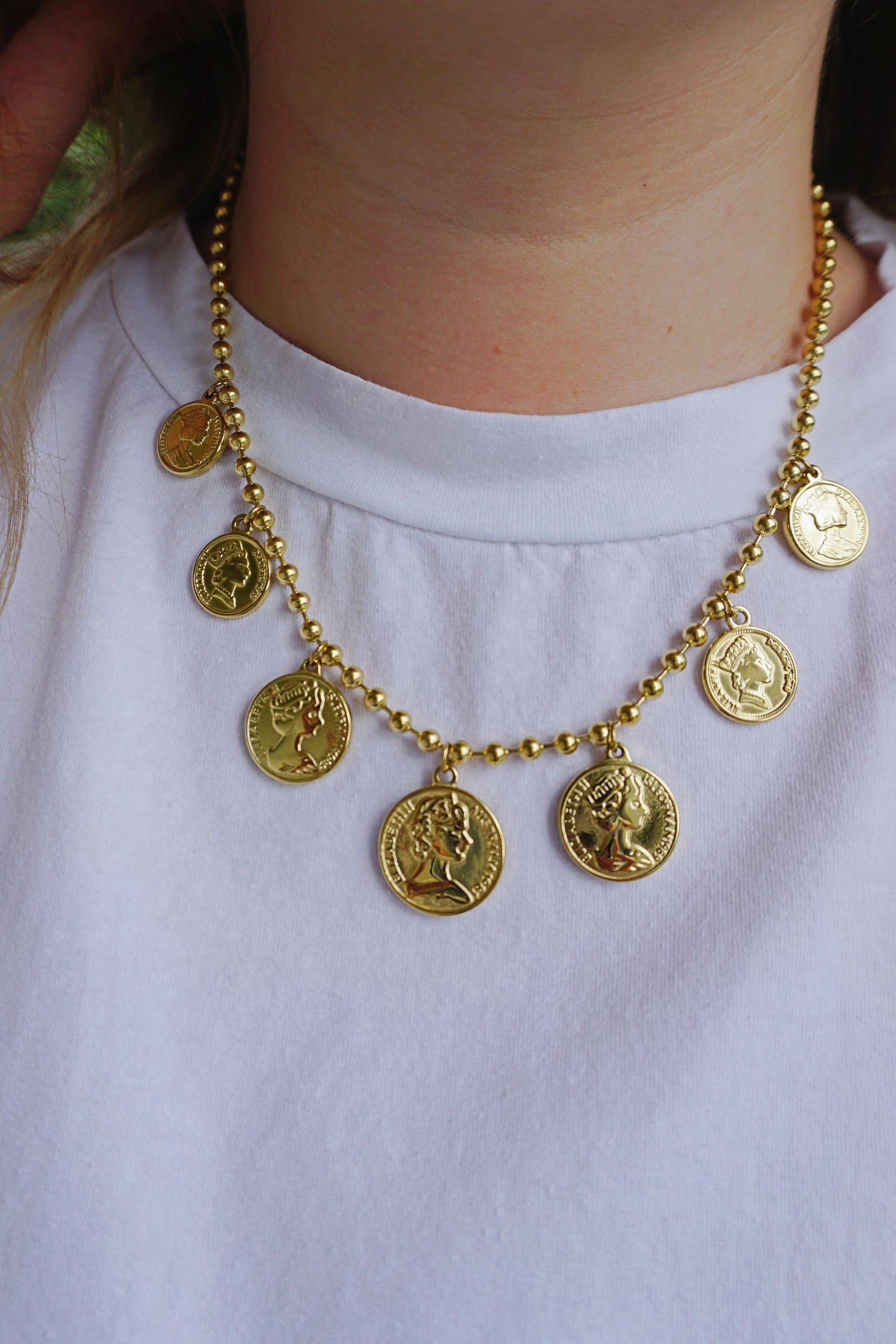Collier doré pièces de monnaie