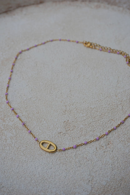 Collier fin doré boucle et petites perles lilas