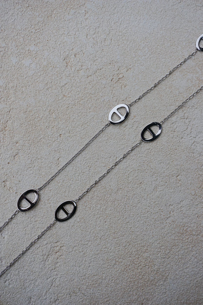Collier argenté long sautoir