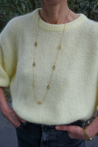 Collier doré long sautoir