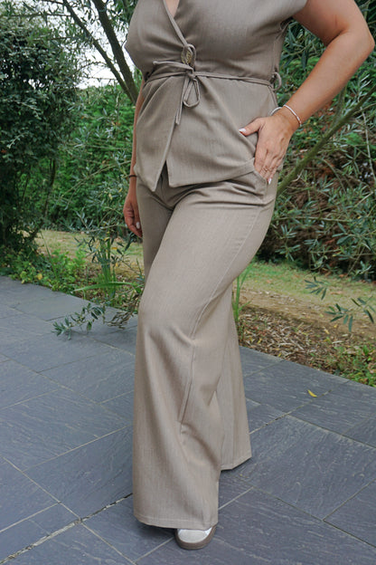 Ensemble costume taupe bouton doré