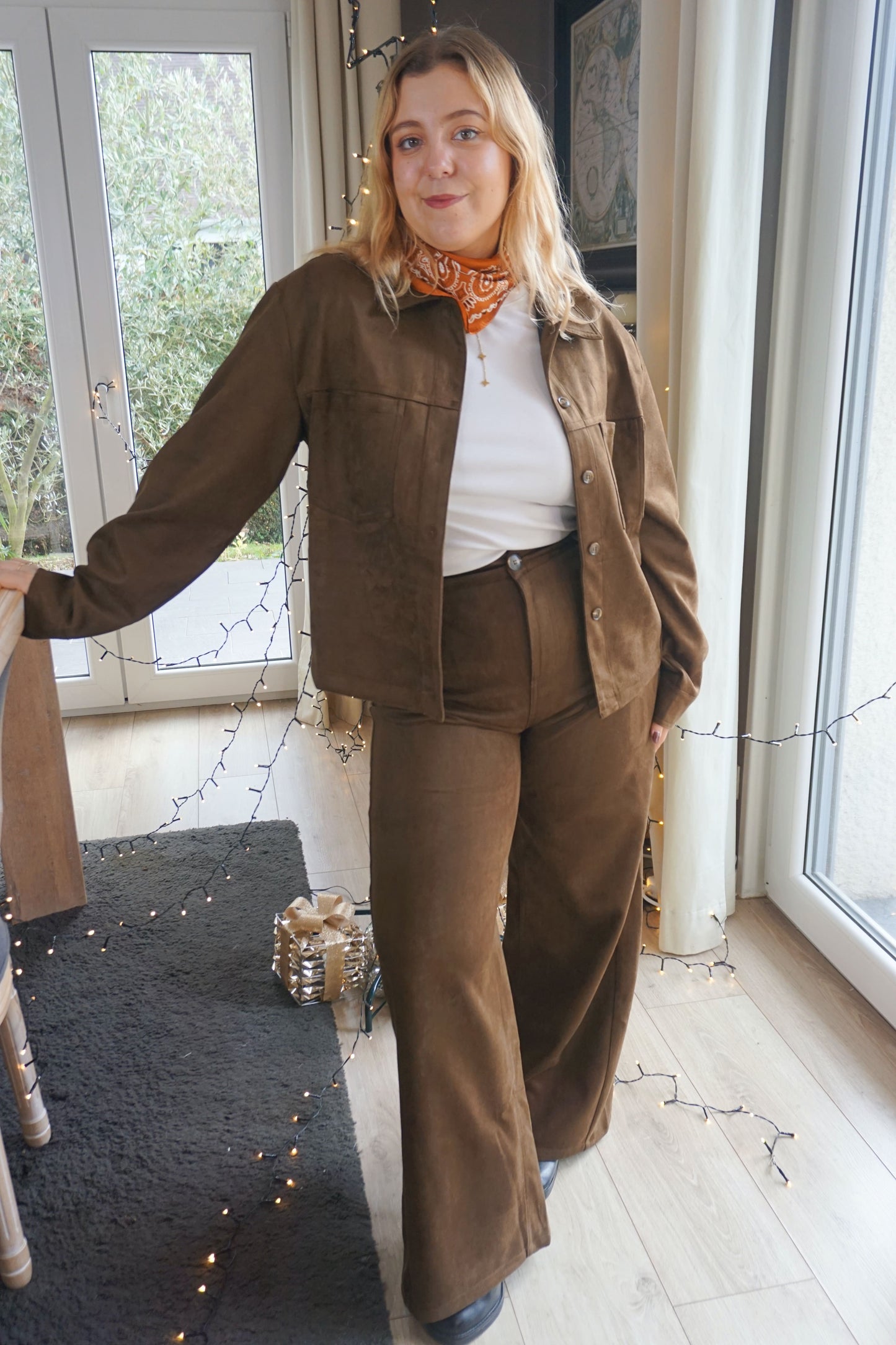 Ensemble effet daim chemise et pantalon