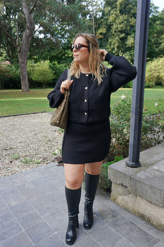 Ensemble gilet et jupe en maille noire