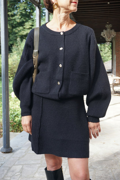 Ensemble gilet et jupe en maille noire