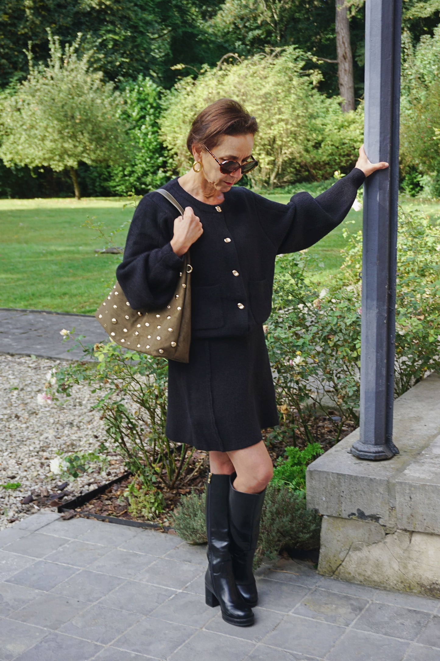 Ensemble gilet et jupe en maille noire