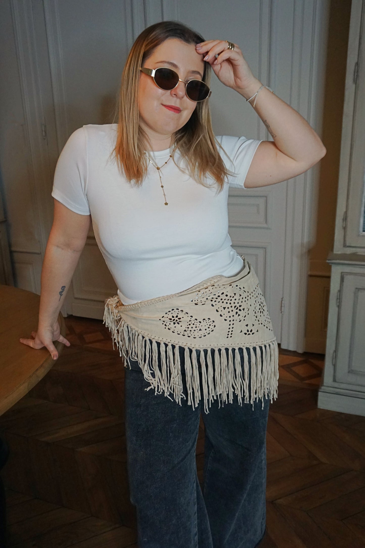 Foulard daim vegan beige à franges