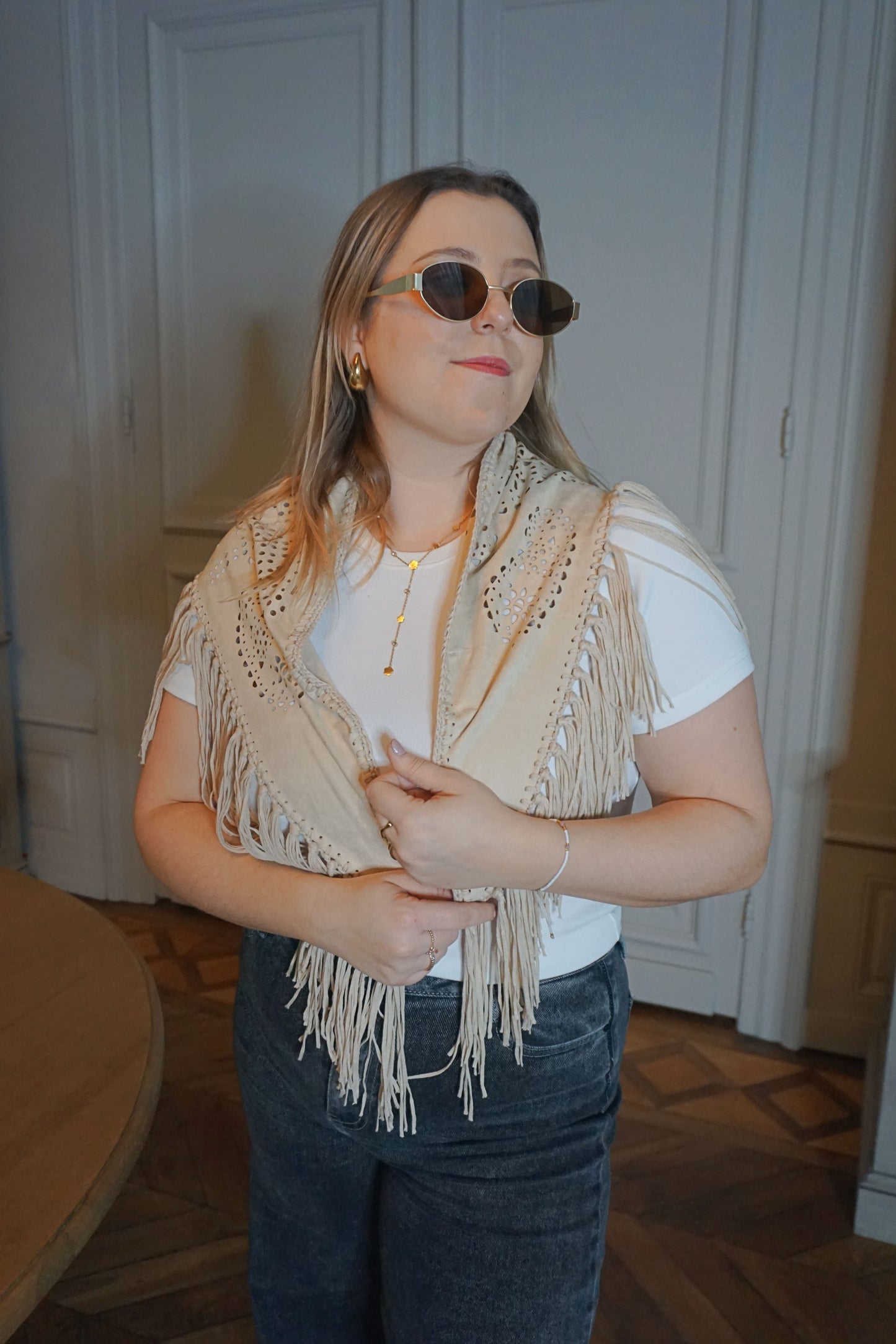 Foulard daim vegan beige à franges