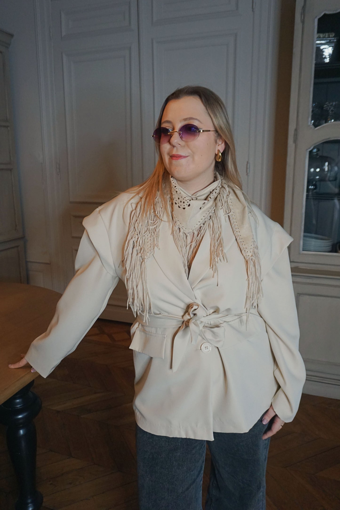 Foulard daim vegan beige à franges