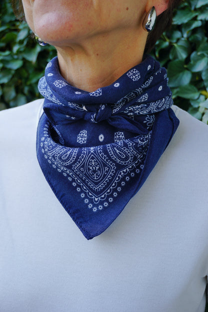 Foulard bleu marine bandana