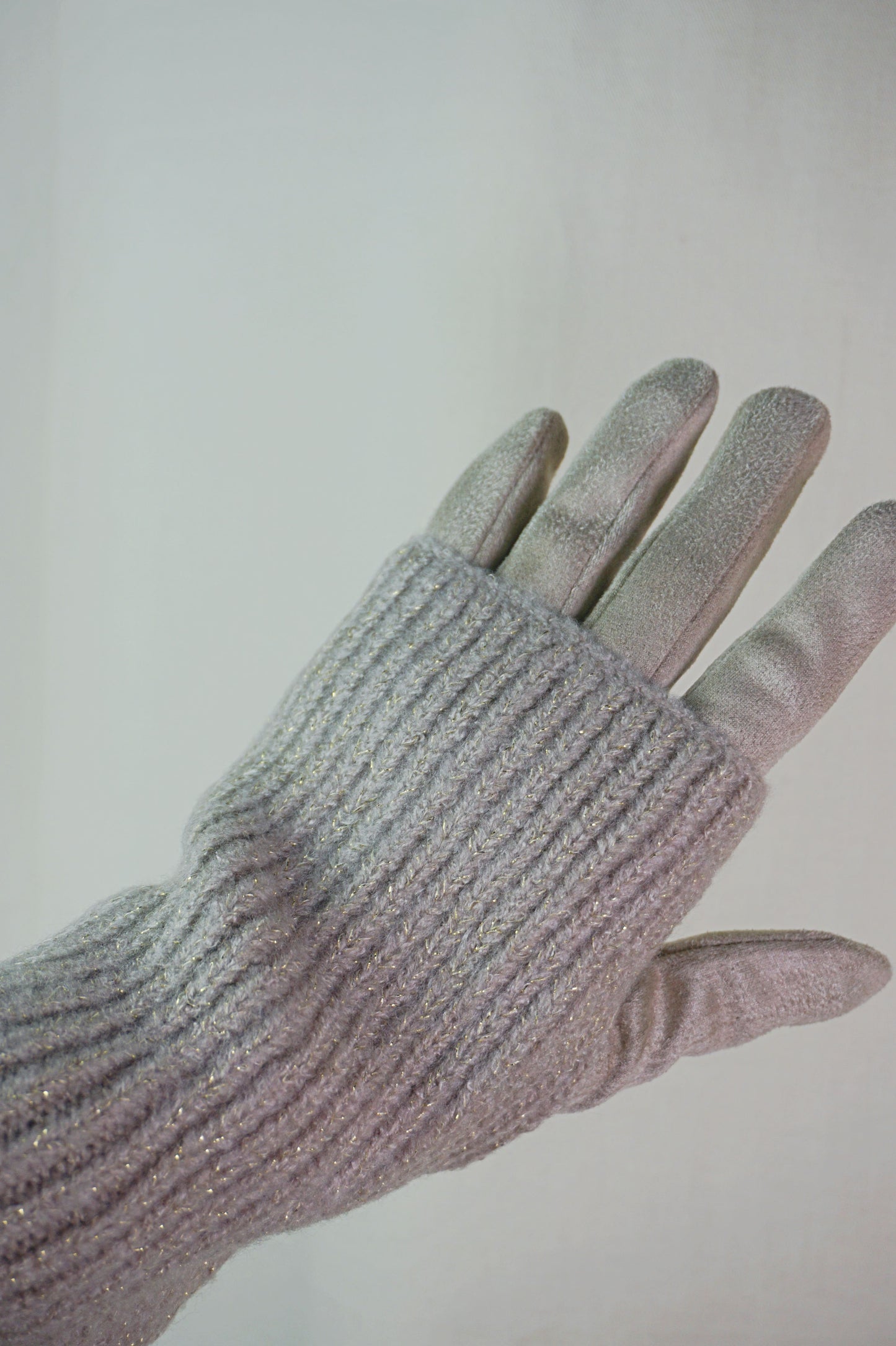 Gants beiges et dorés style mitaines