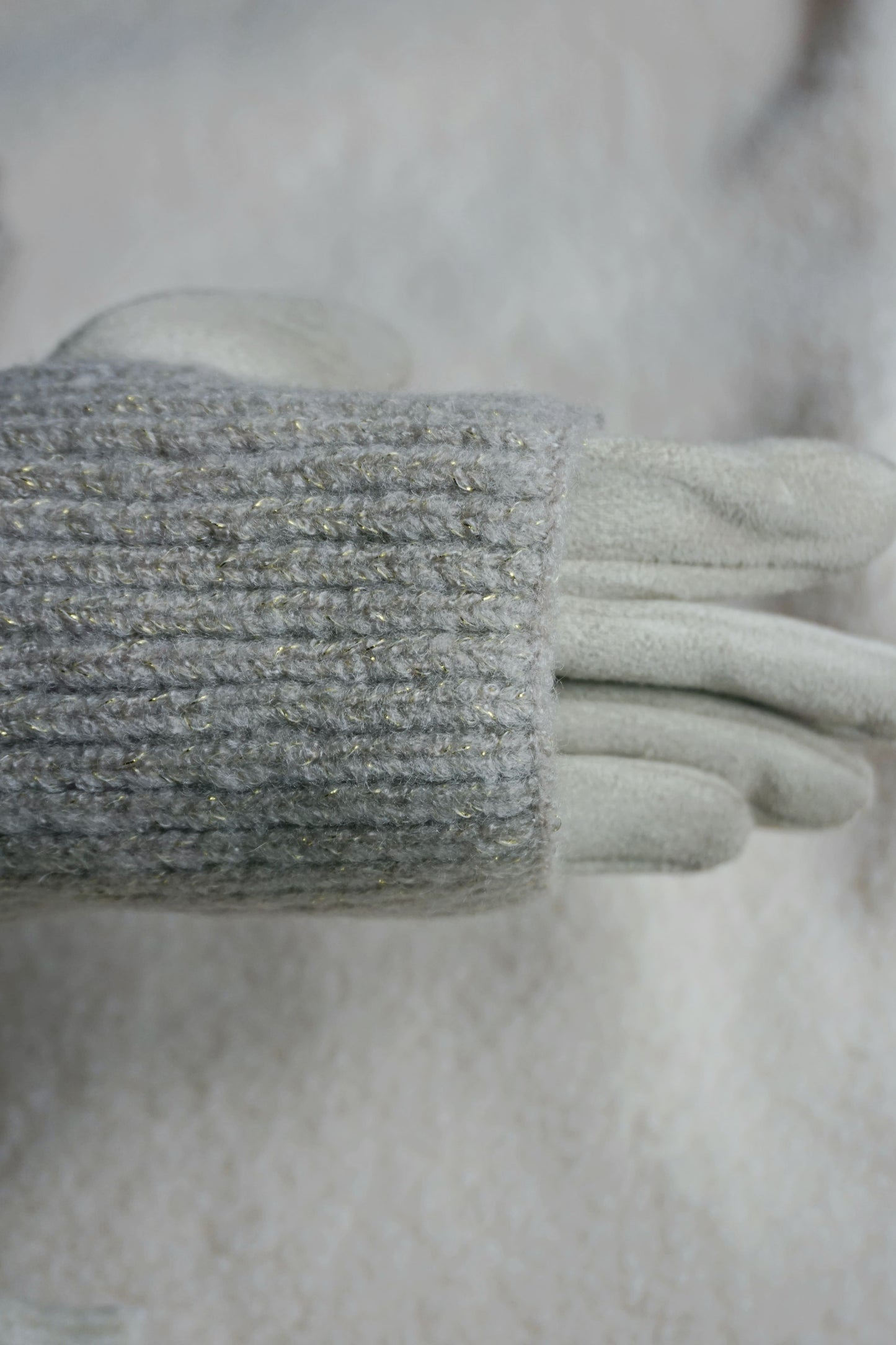 Gants beiges et dorés style mitaines