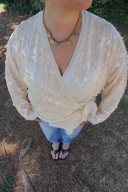 Gilet cardigan cache-cœur à sequins crèmes
