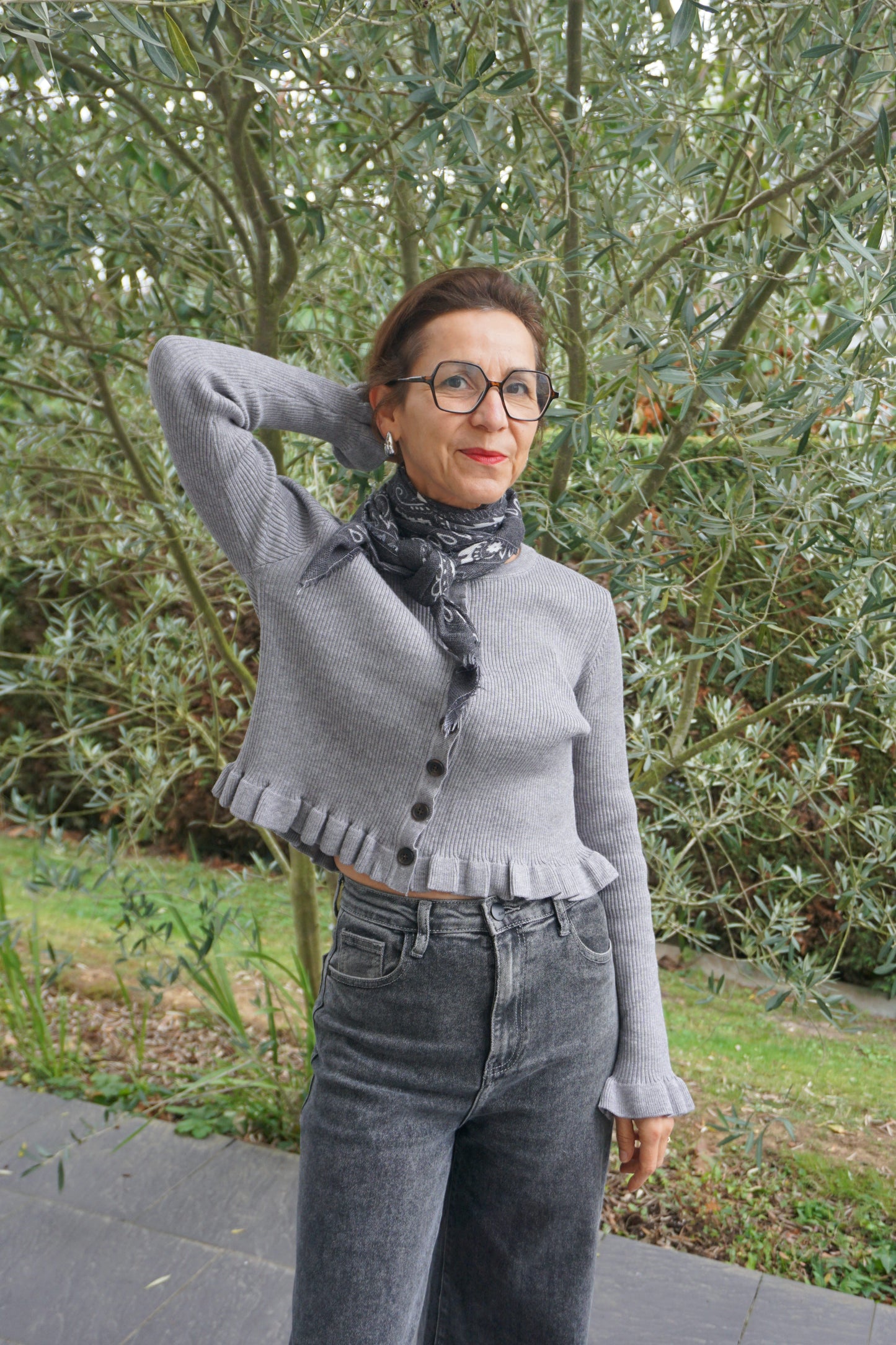 Gilet gris volanté