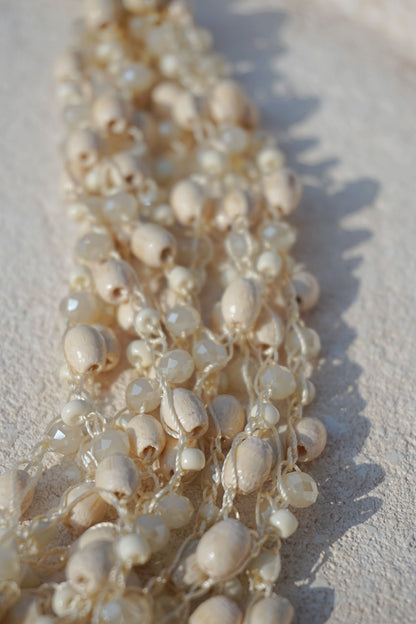 Gros collier perles crèmes multi rangs