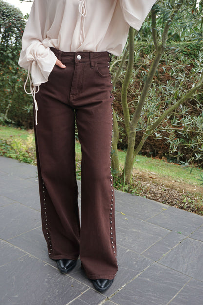 Jean wide leg marron chocolat et clous