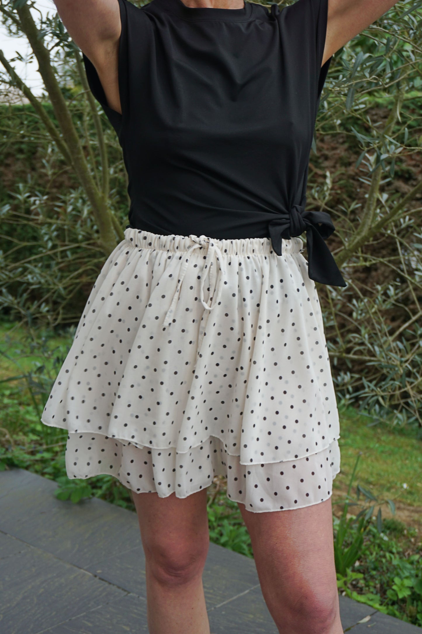 Jupe-short fluide crème à pois