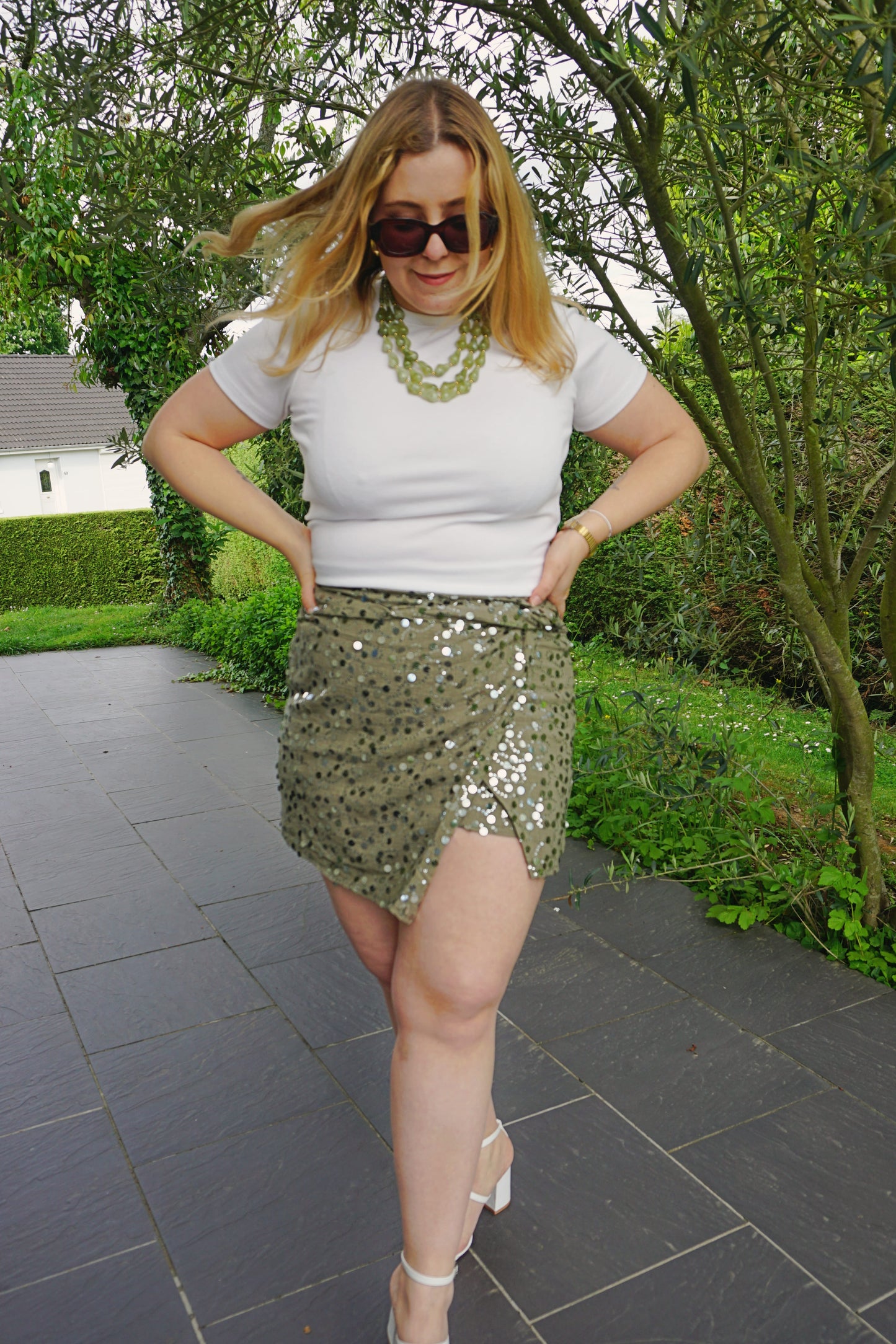 Jupe-short kaki à sequins