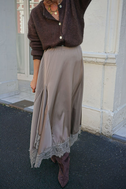 Jupe longue kaki satinée et dentelle