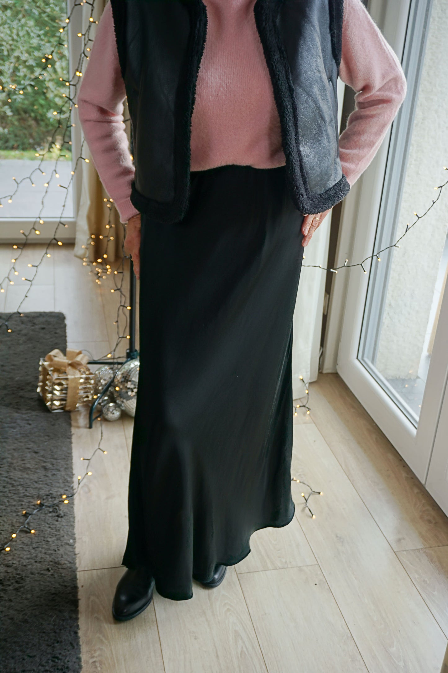 Jupe longue satinée noire