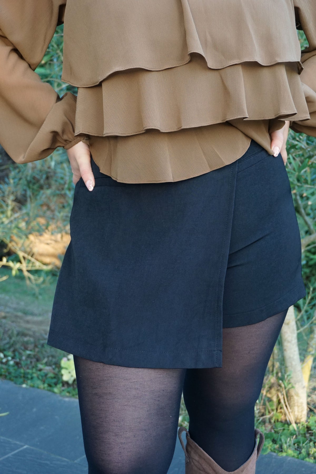 Jupe-short portefeuille noire
