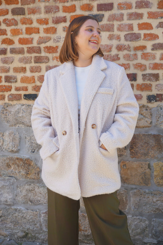 Manteau crème bouclettes