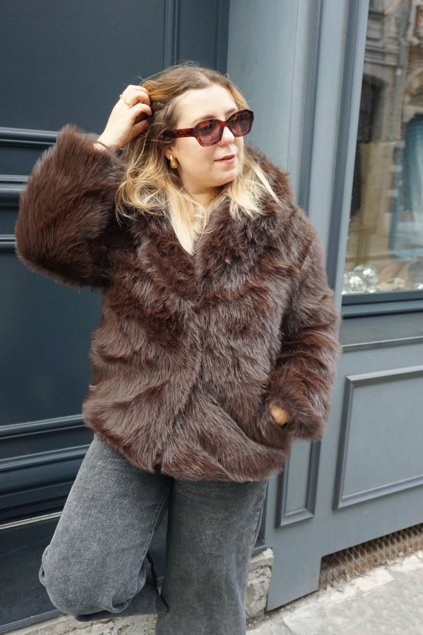 Manteau fausse fourrure marron capuche