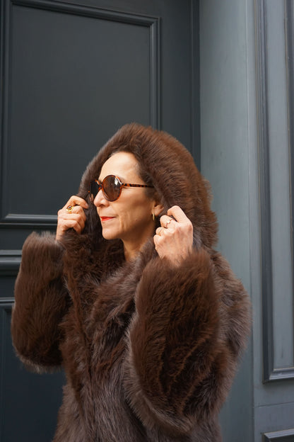 Manteau fausse fourrure marron capuche
