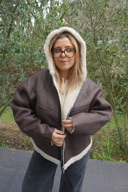 Manteau marron capuche teddy crème