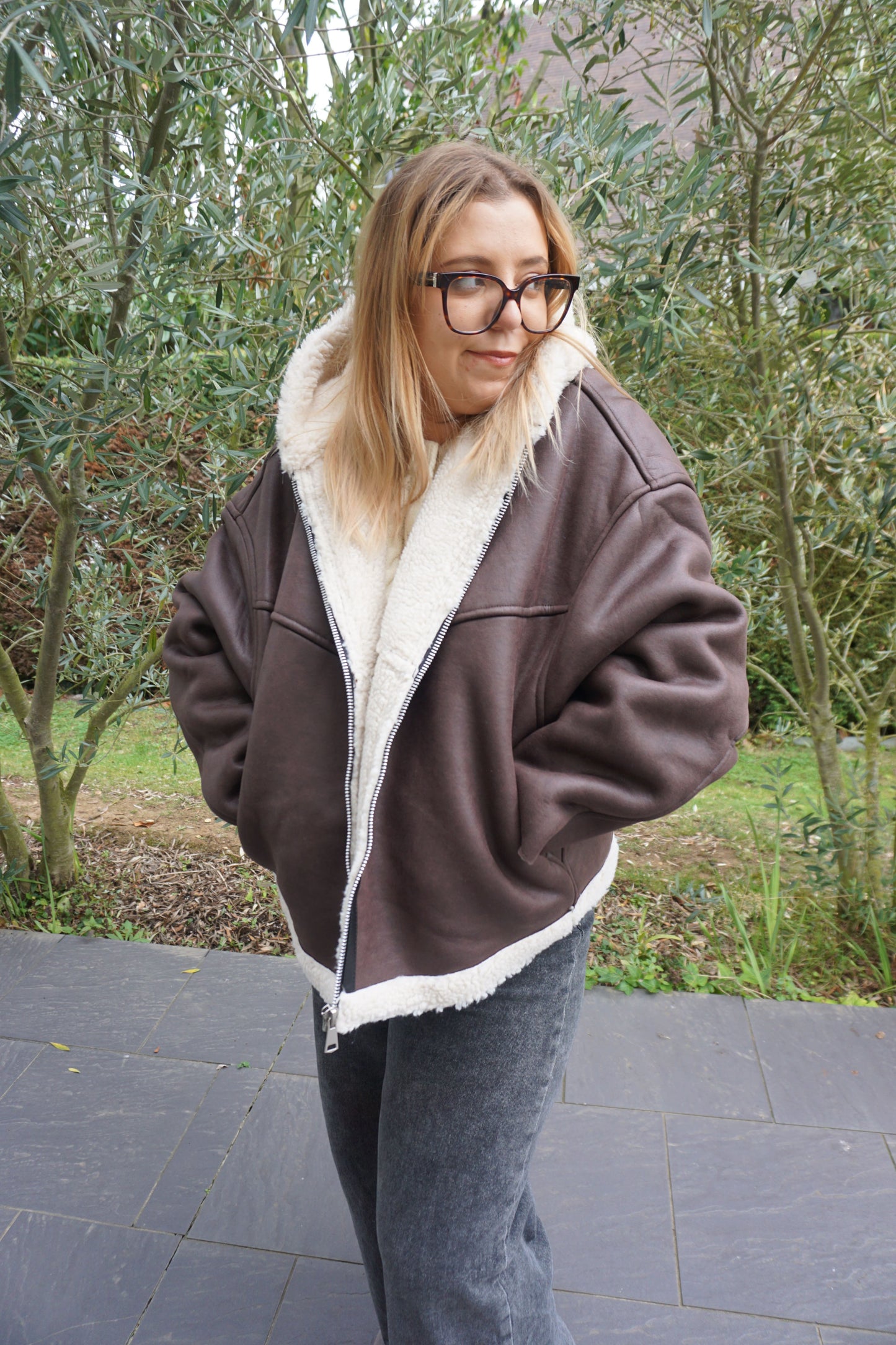 Manteau marron capuche teddy crème