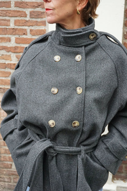 Manteau style trench lainage gris