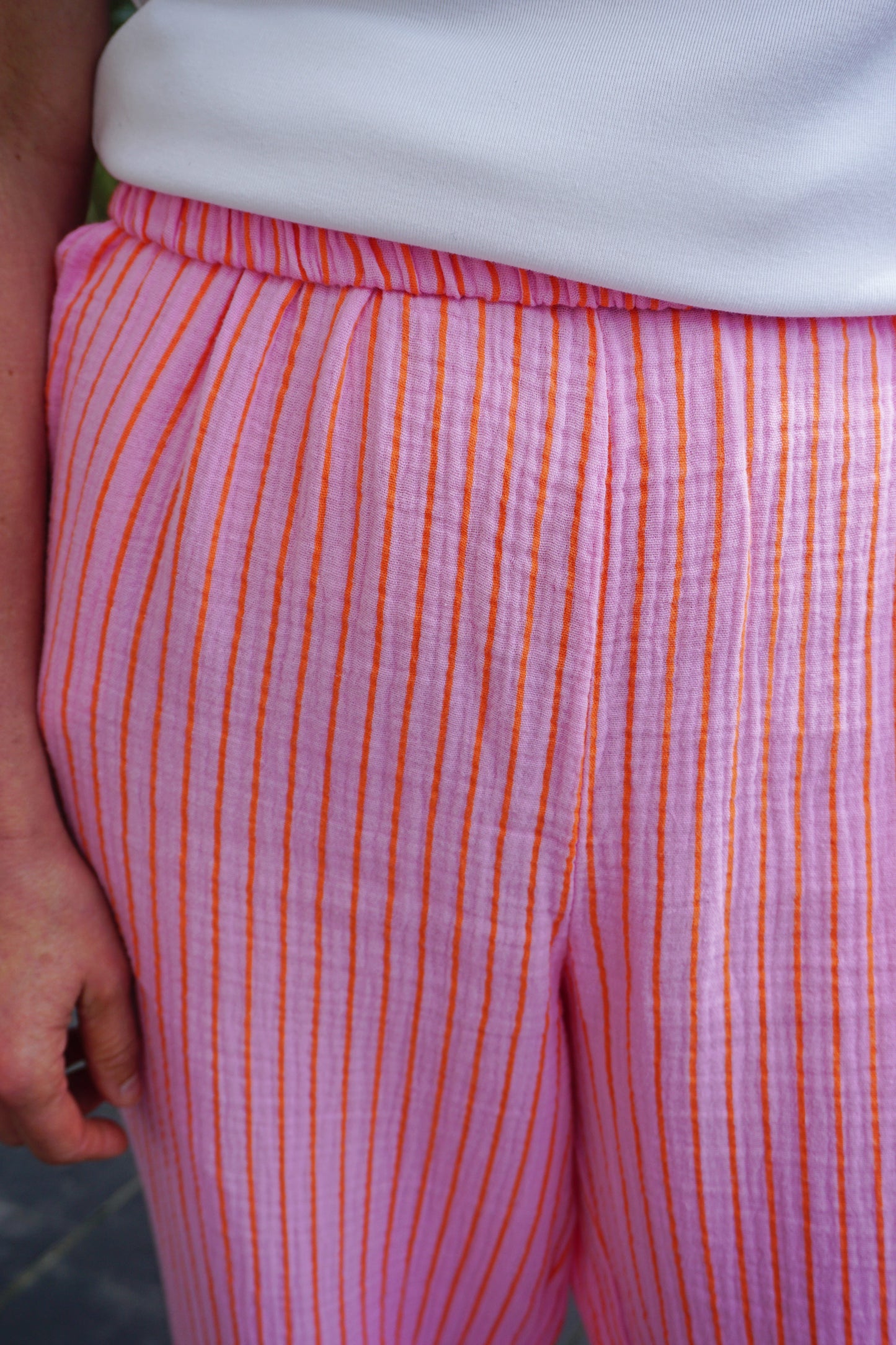 Pantalon rayé fushia et orange coton